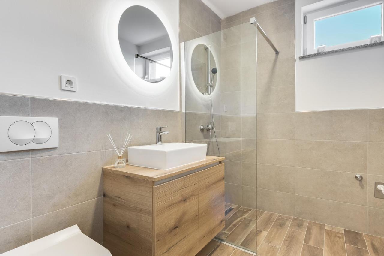 Chic Apartments With Balcony And Spa In Mojstrana Exteriér fotografie